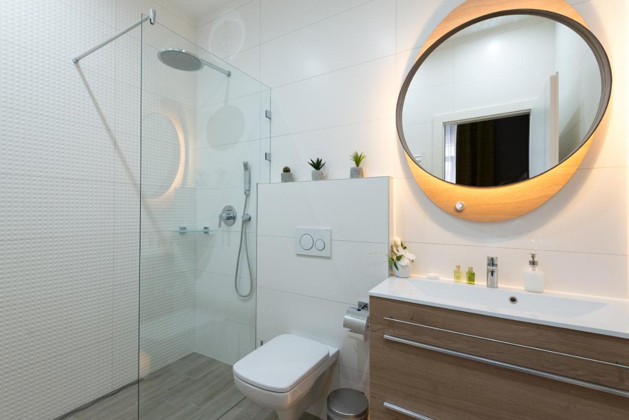 Budapest Paulay Apartments Buitenkant foto